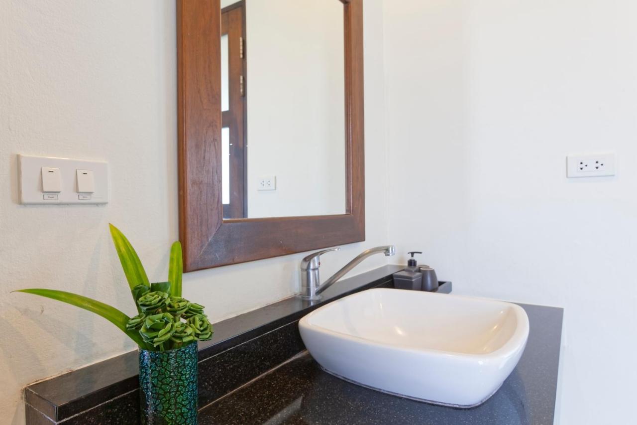 Foxtail Palm Villa Rawai Zewnętrze zdjęcie